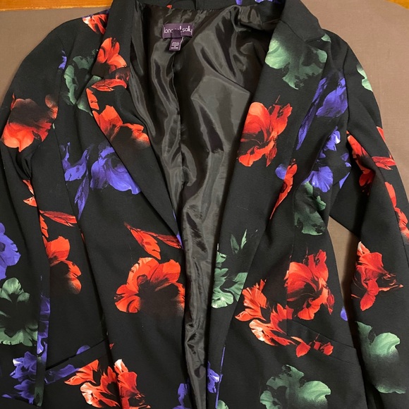 Long Tall Sally floral blazer